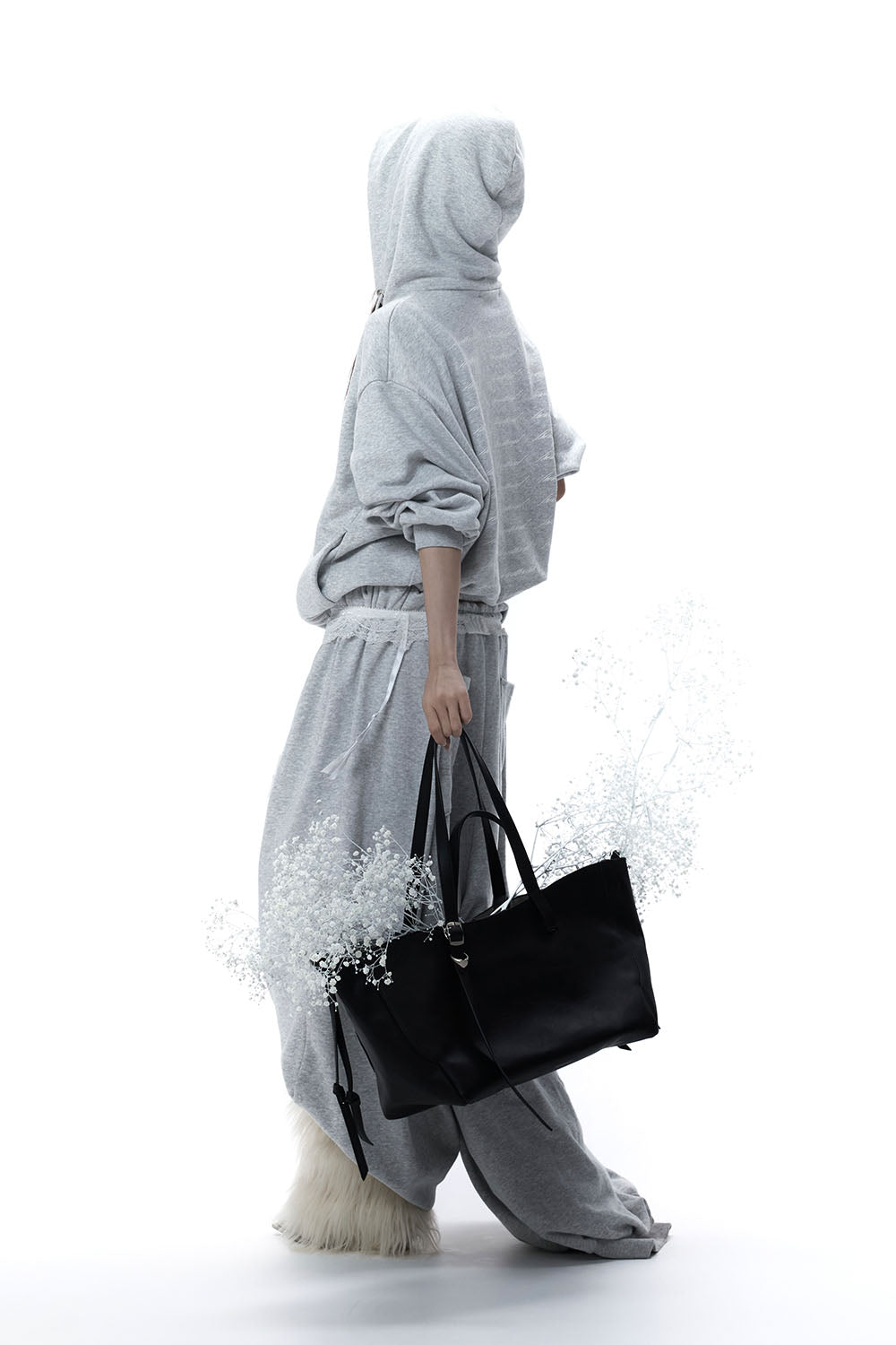 S tucked sweat pants heart