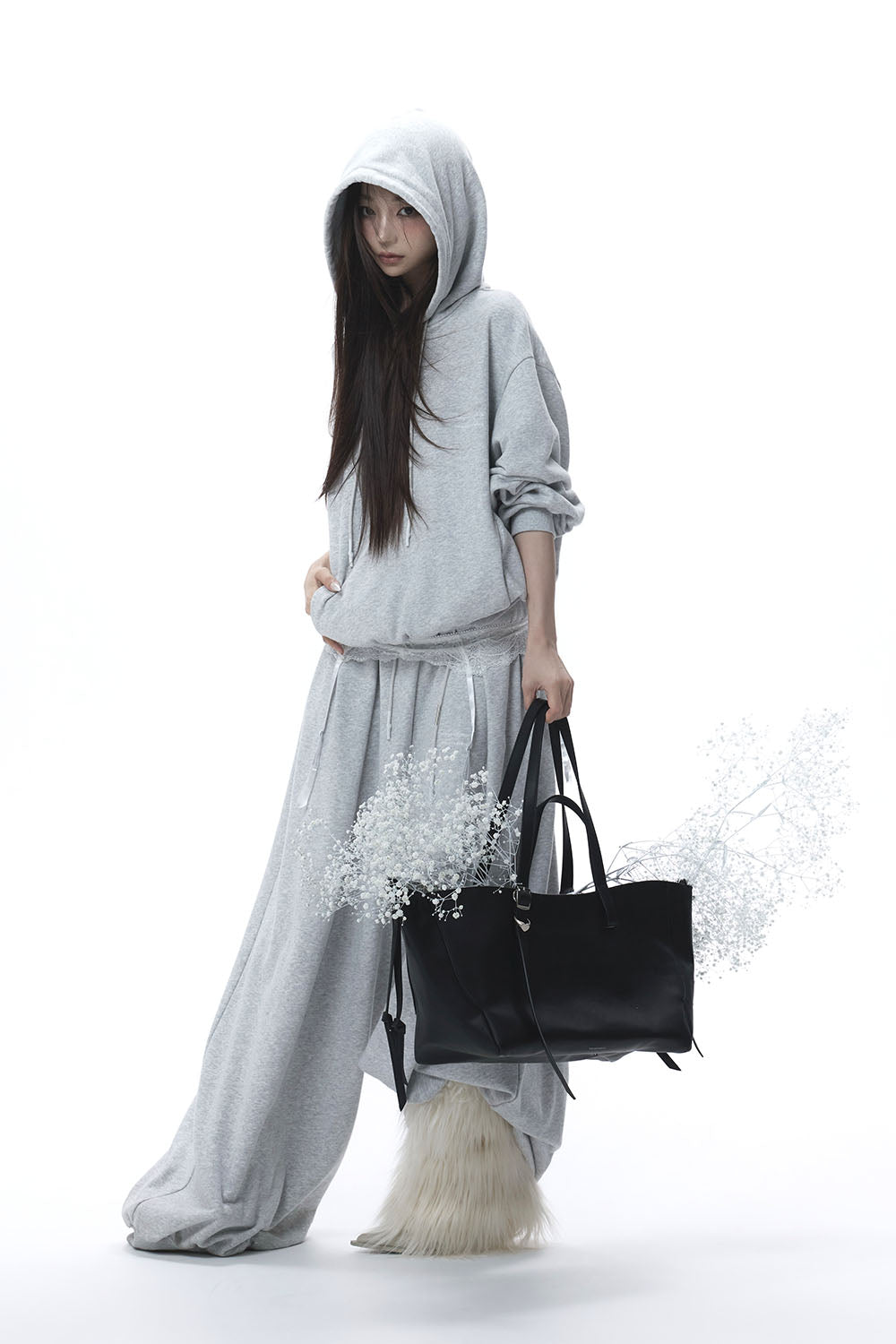 S tucked sweat pants heart