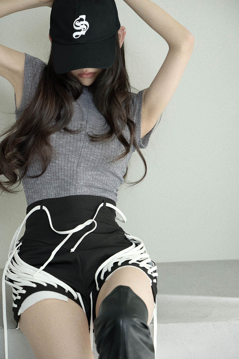 S arch fastener tops