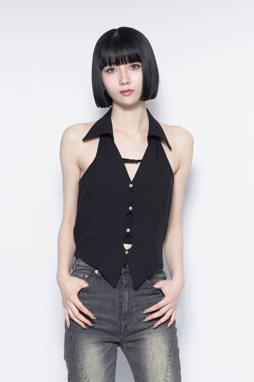 THEREDTHREAD / ザレッドスレッド】S cutting halter shirt