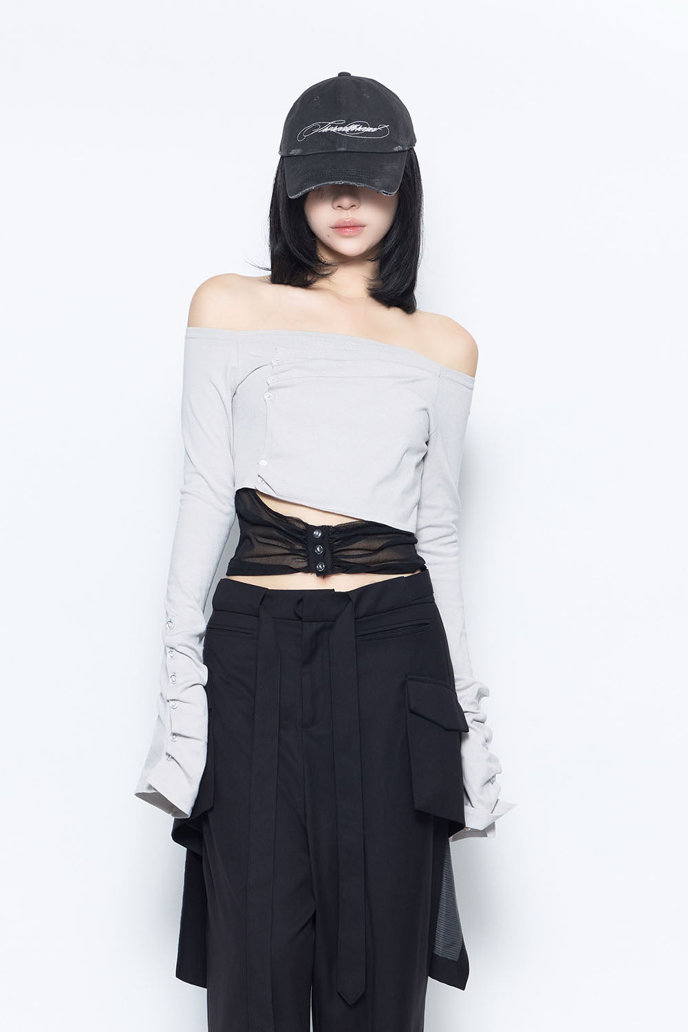 S button layered knit tops