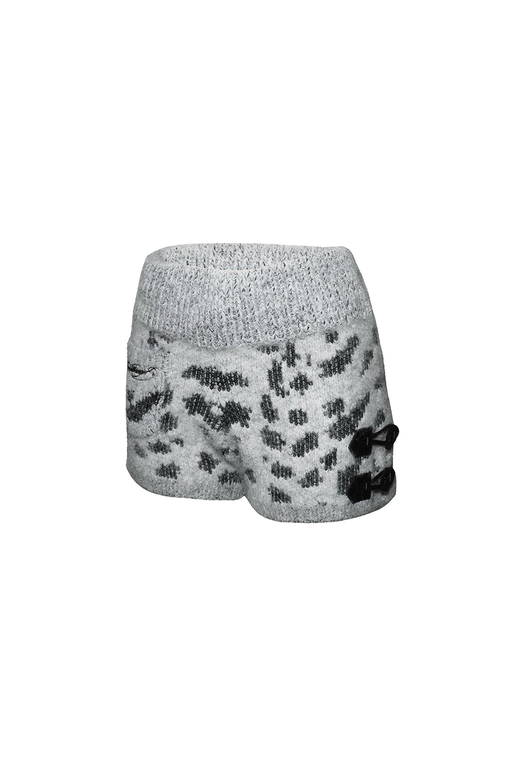 toggle knit shorts