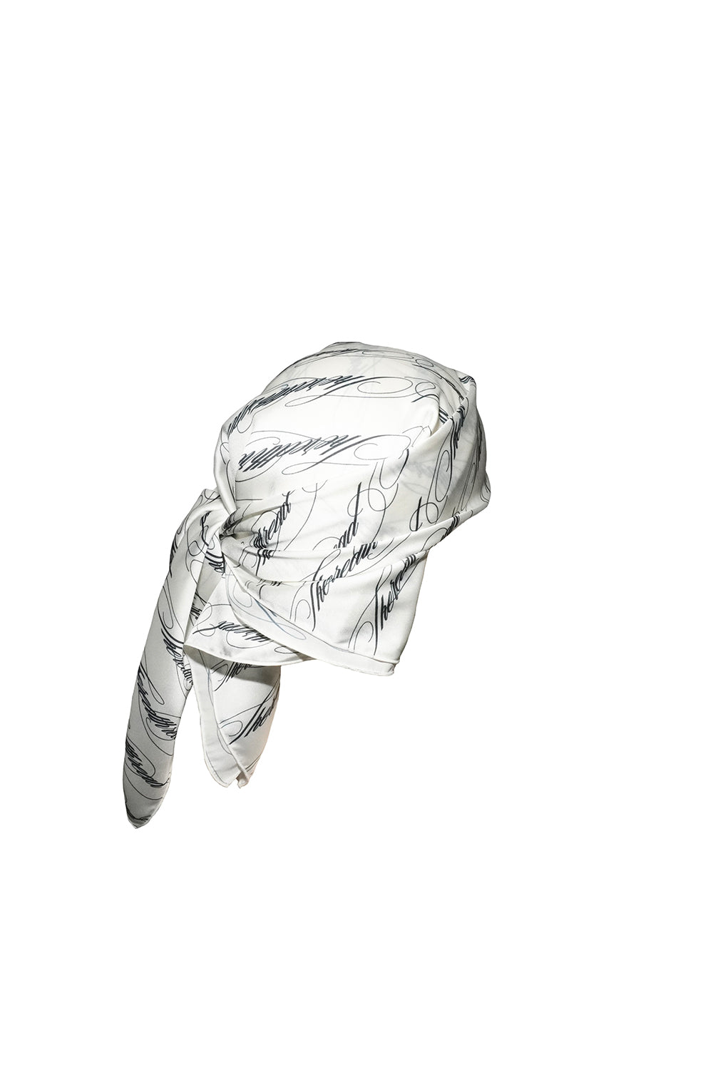 SCARLET / ACCESSORY – THEREDTHREAD