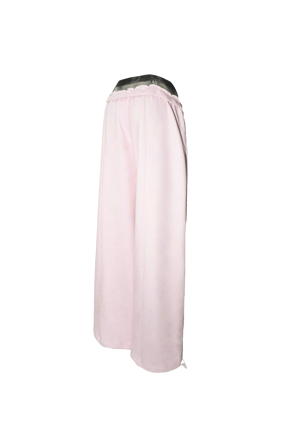 loose frame pants