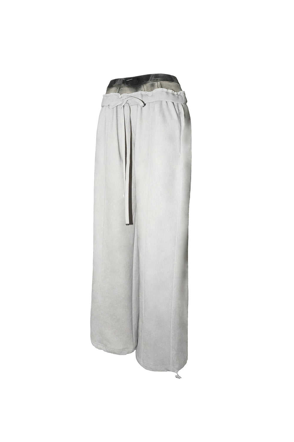 loose frame pants
