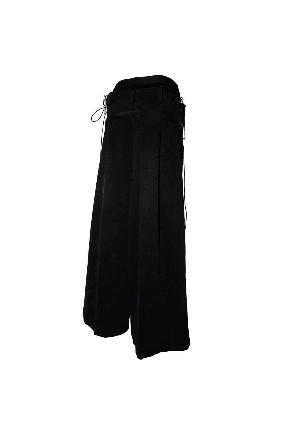 script layered pants
