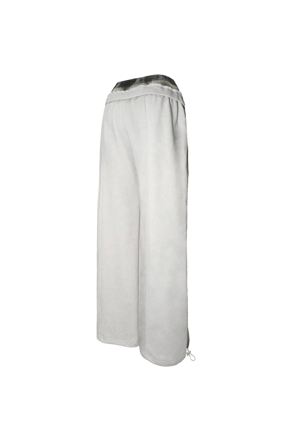 loose frame pants