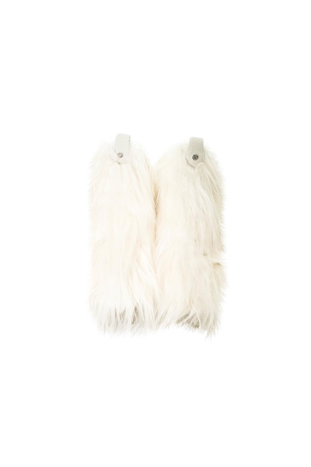 S pointed feathery boots