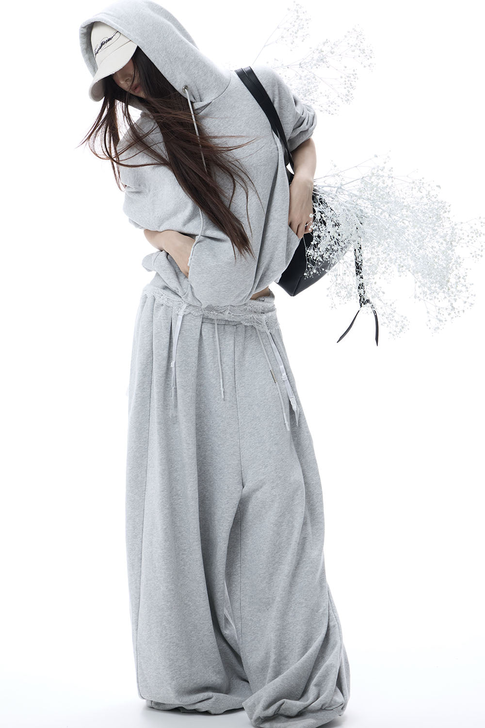 S tucked sweat pants heart