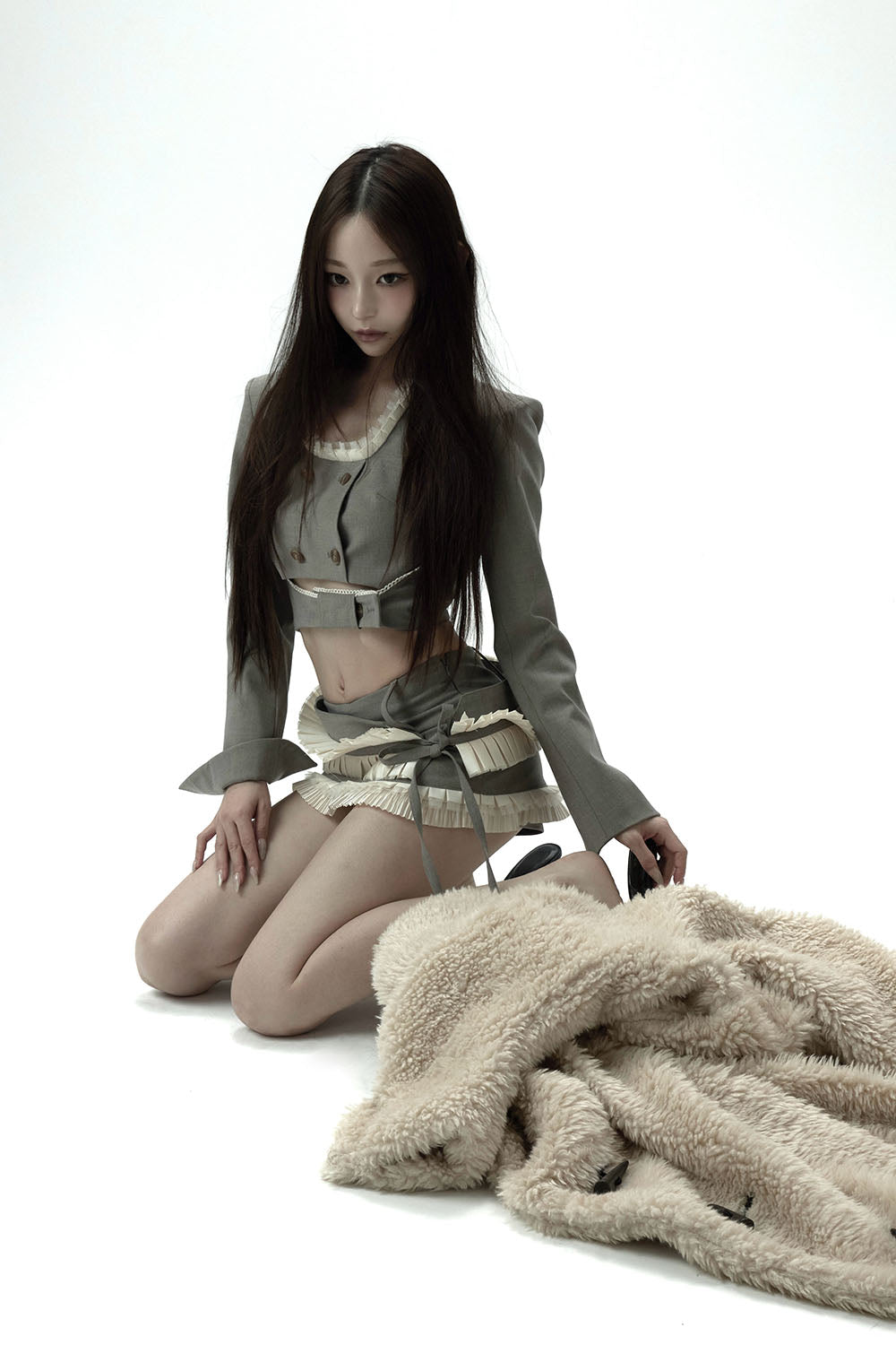 THEREDTHREAD / ザレッドスレッド】S lace trim suit skirt