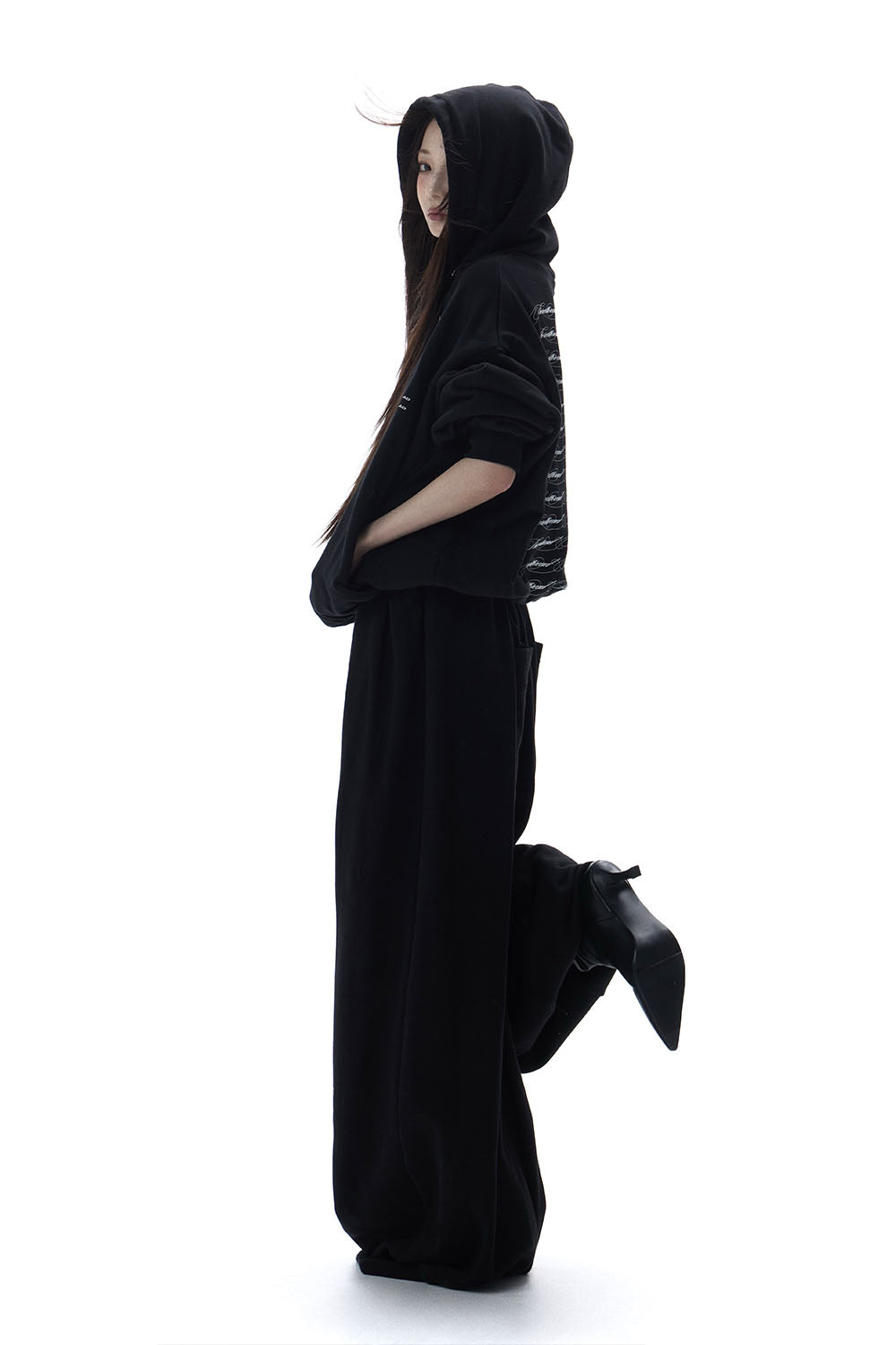 S tucked sweat pants heart