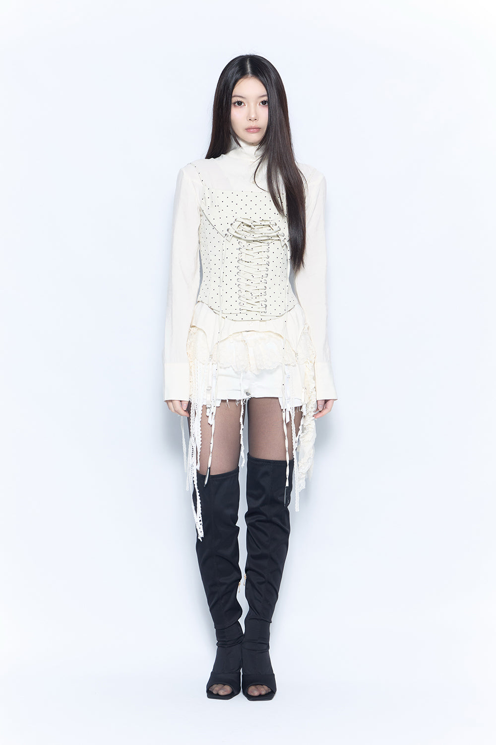 veil frill garter shorts