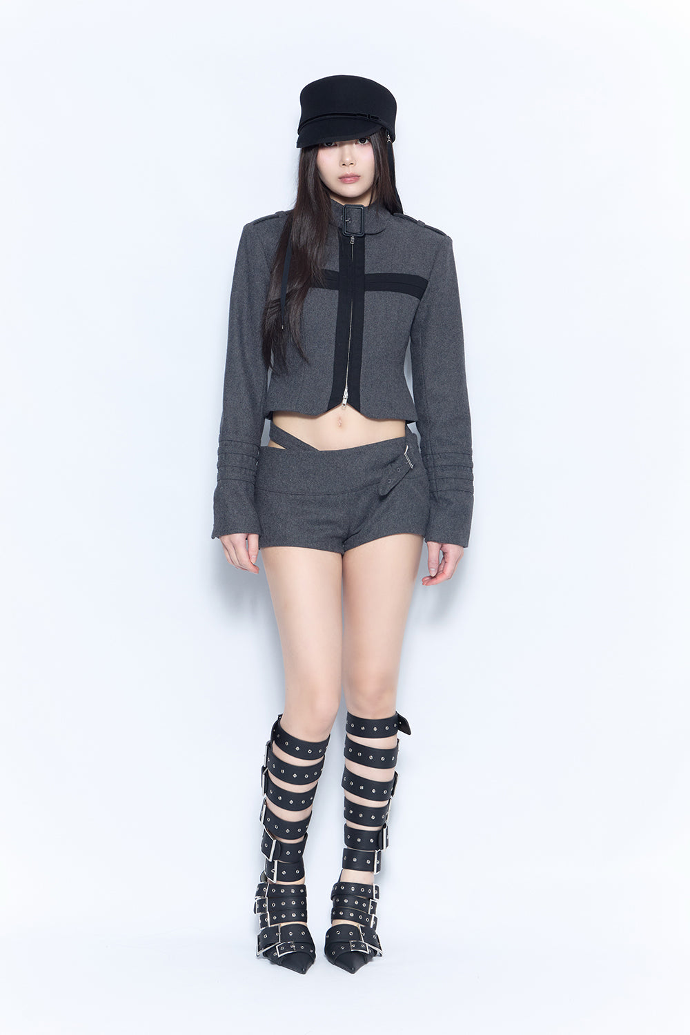 belted shorts