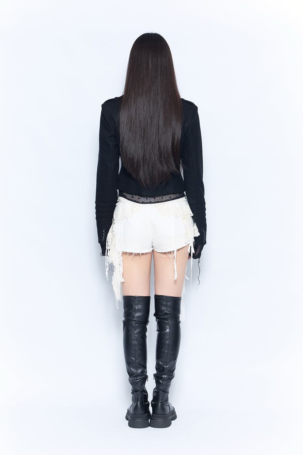 veil frill garter shorts