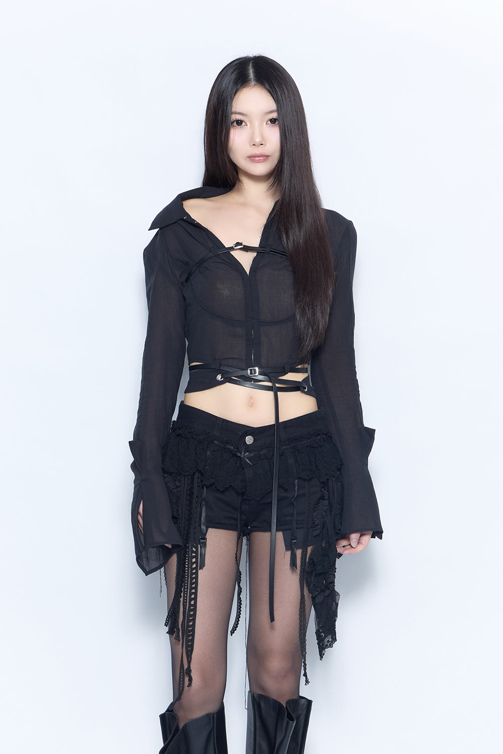 harness sleeve blouse