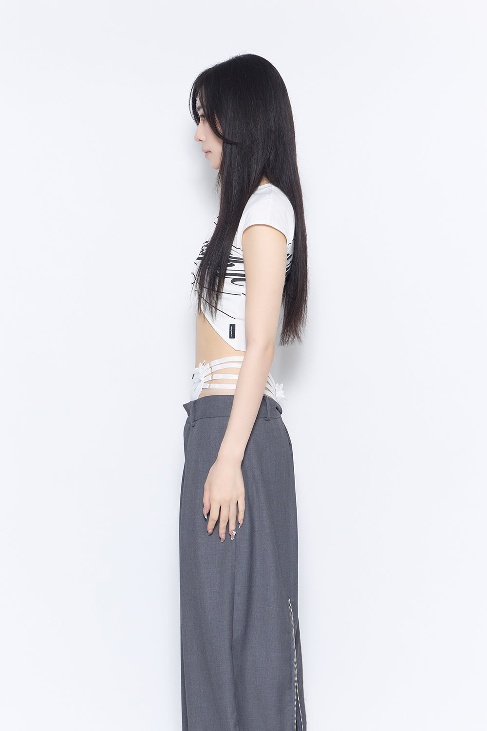 knot hem logo tops
