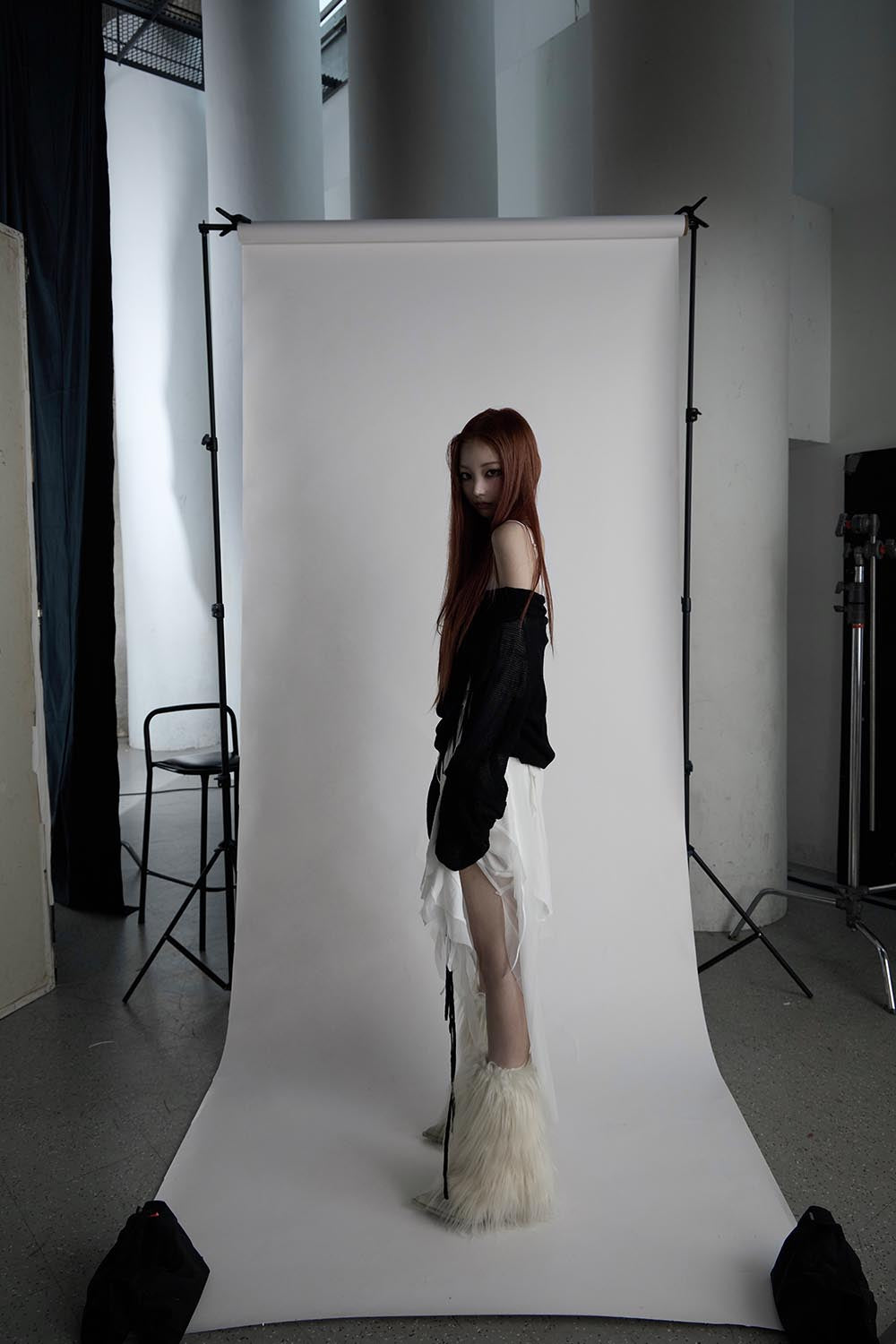S pointed feathery boots
