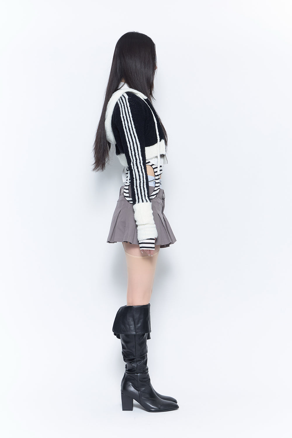 SCARLET / SKIRT – THEREDTHREAD