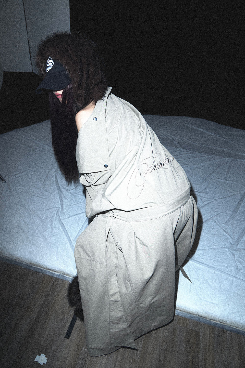 S stand embroidery trench