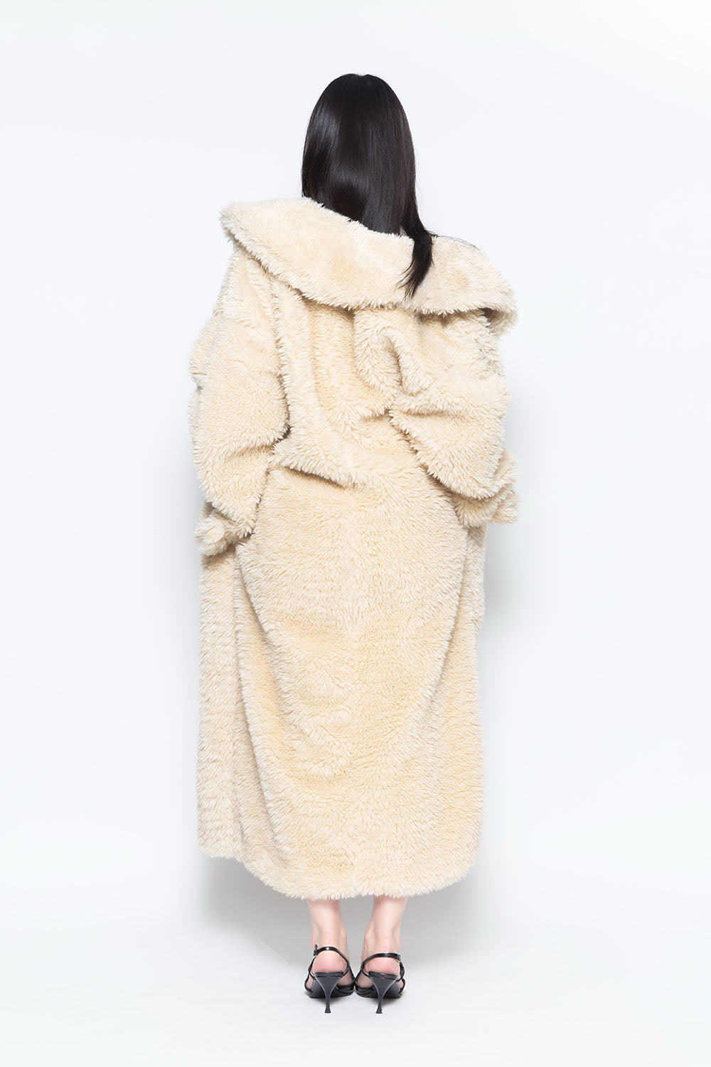 ジャケット・アウター S poodle fur coat long theredthread THEREDTHREAD / ザレッドスレッド】S poodle fur coat long