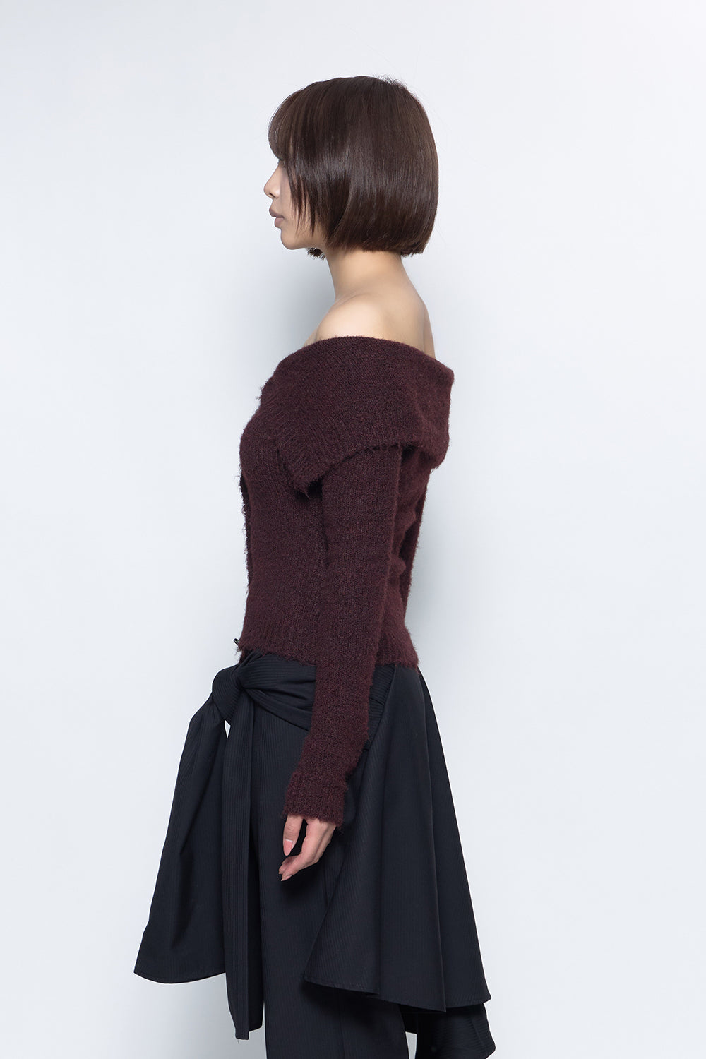 S fold collar offshoulder knit
