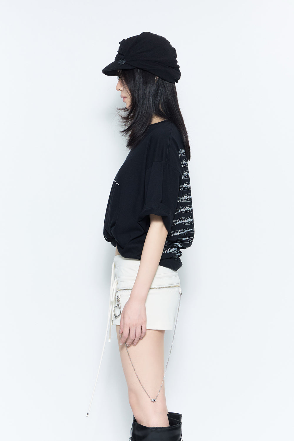 trace cross big tee
