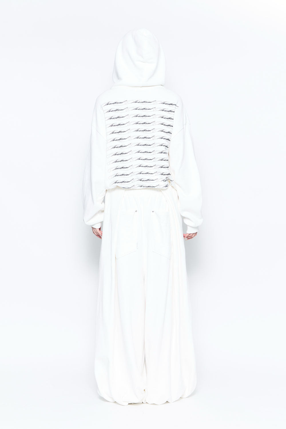 S tucked sweat pants heart