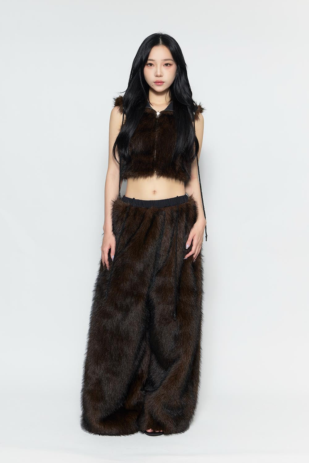 THEREDTHREAD / ザレッドスレッド】S flip fur pants