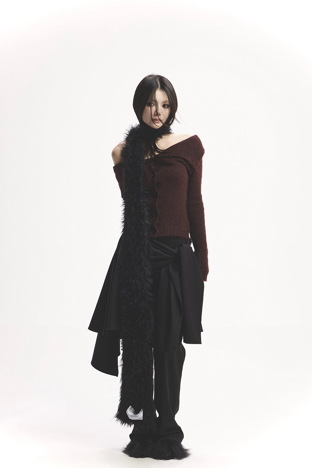 S fold collar offshoulder knit