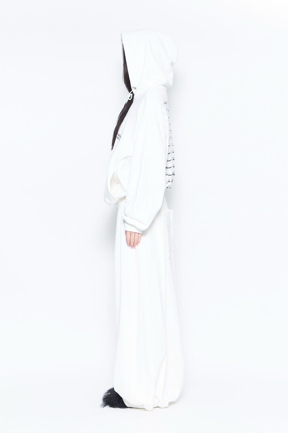 S tucked sweat pants heart