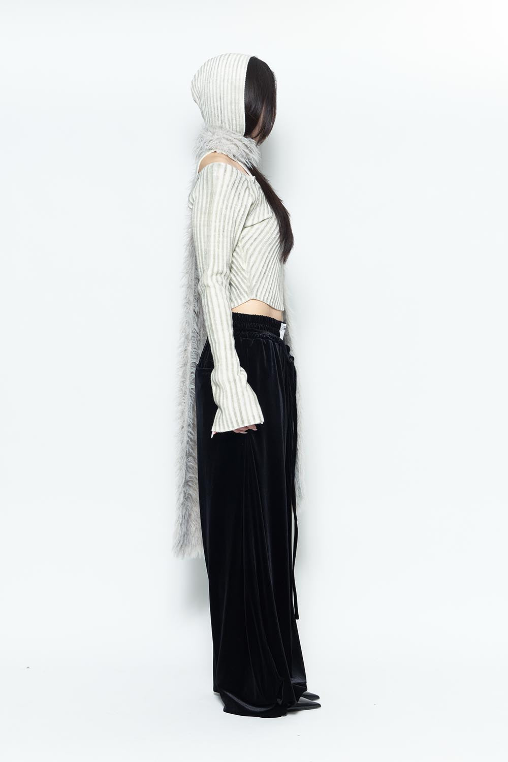 S fuzzy scarf