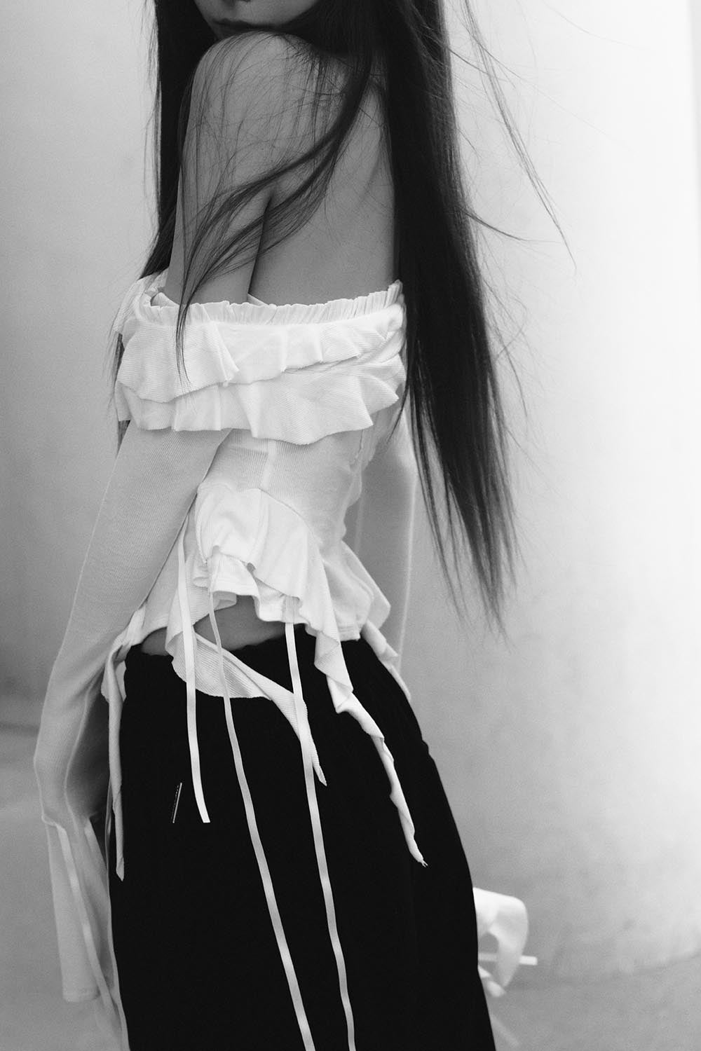 S dot flow frill tops