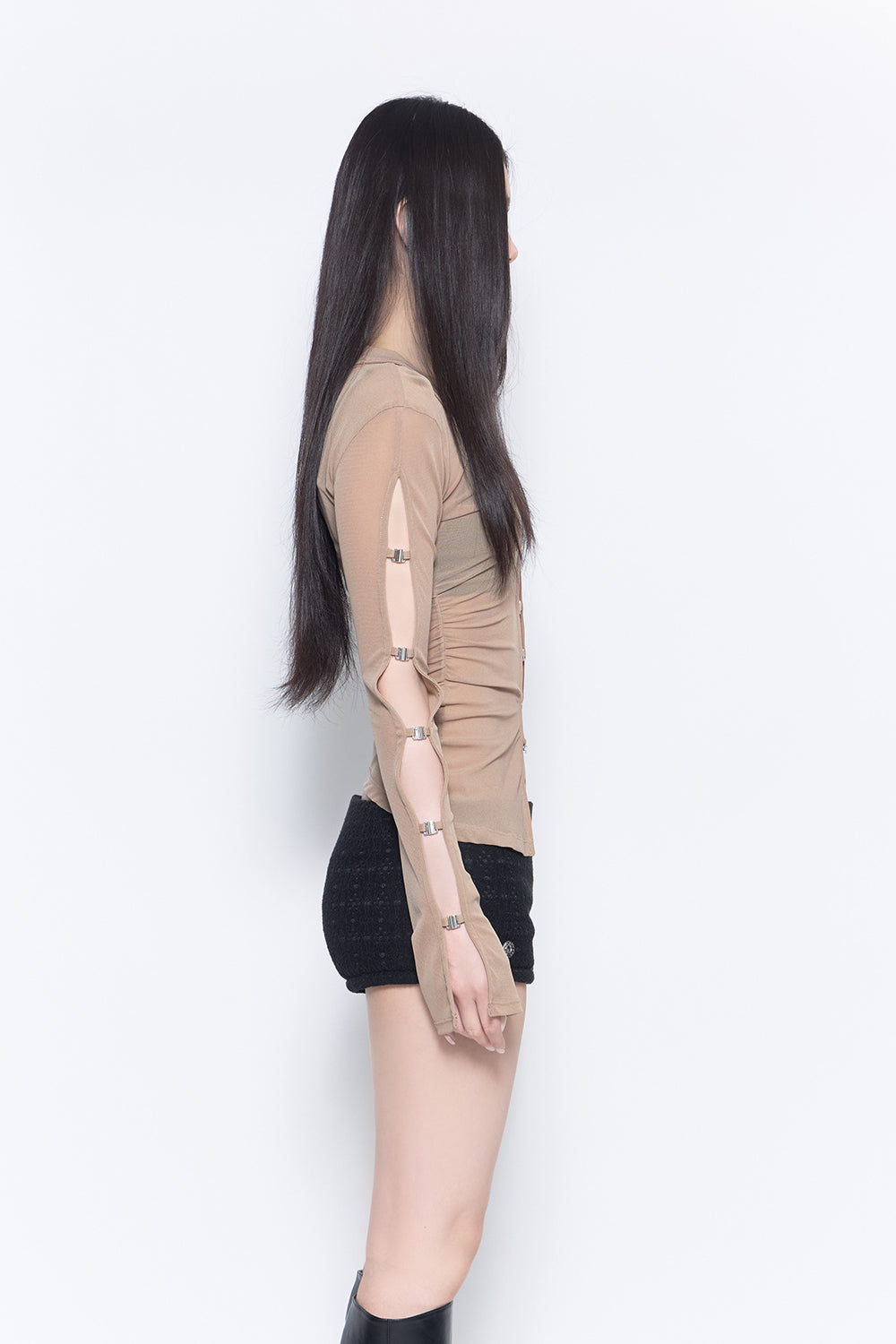 THEREDTHREAD / ザレッドスレッド】sheer hook tops