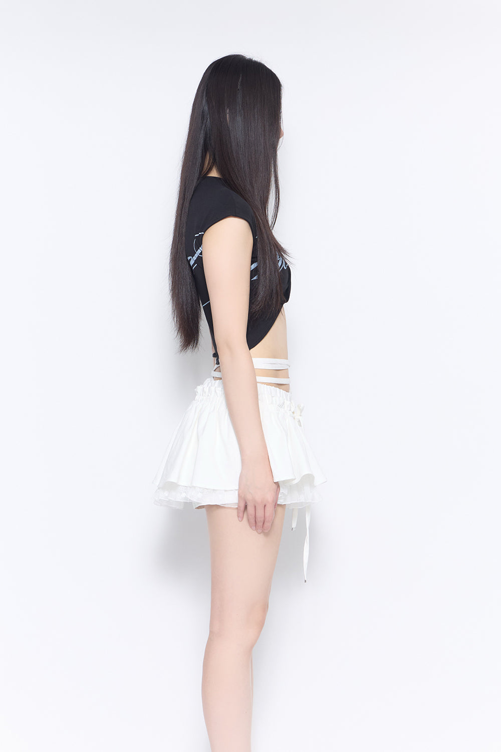 knot hem logo tops