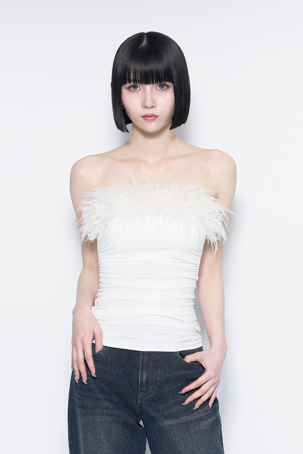 S feathery bare tops
