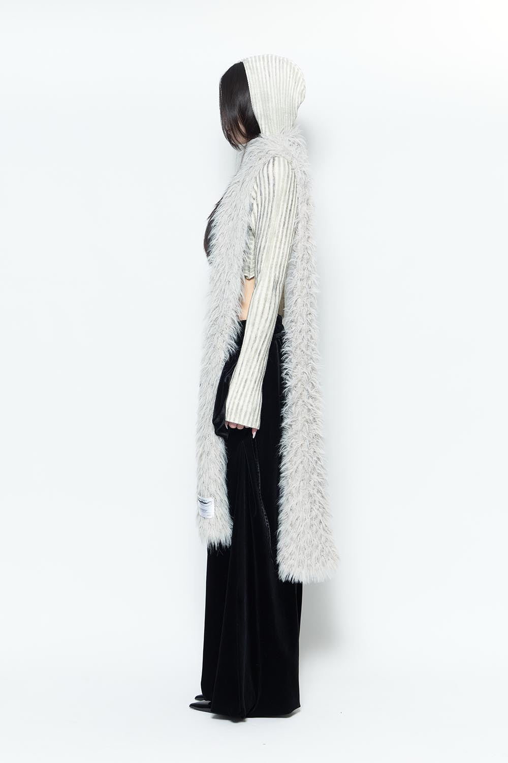 小物 THEREDTHREAD S fuzzy scarf White THEREDTHREAD / ザレッドスレッド】S fuzzy scarf