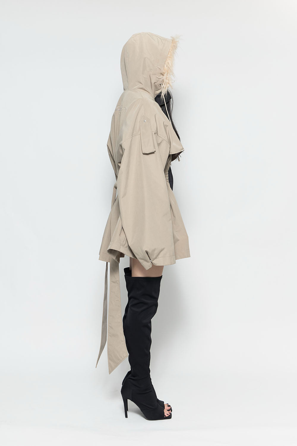S fur embroidery trench short
