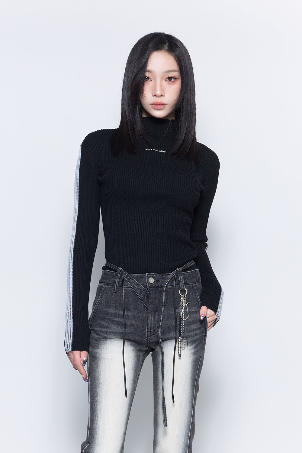THEREDTHREAD / ザレッドスレッド】line logo knit