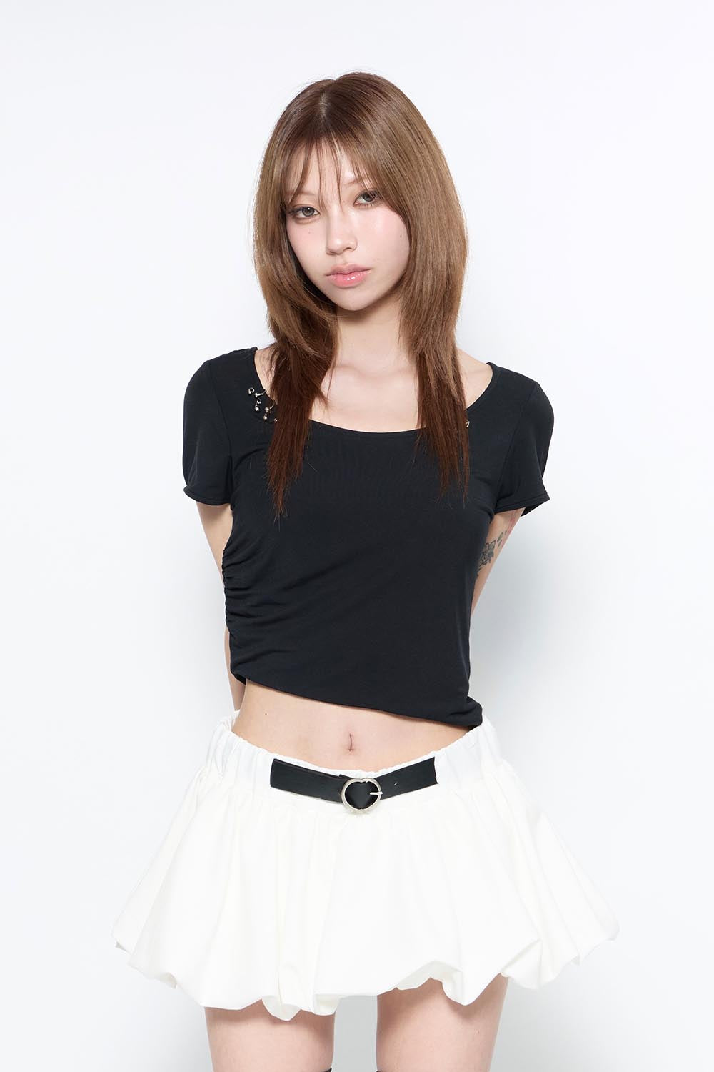 THEREDTHREAD / ザレッドスレッド】S pierce T-shirt