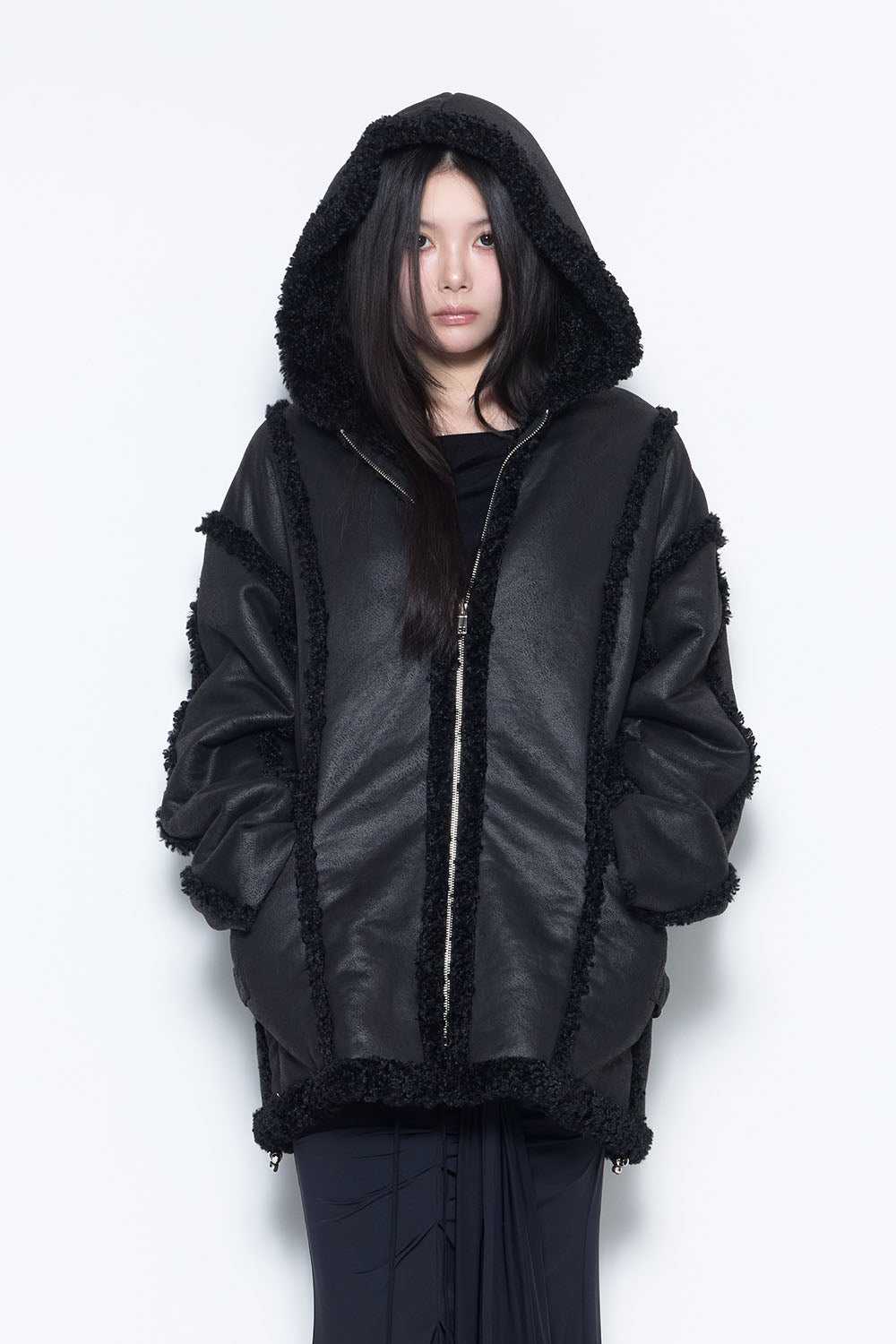 OUTER – THEREDTHREAD