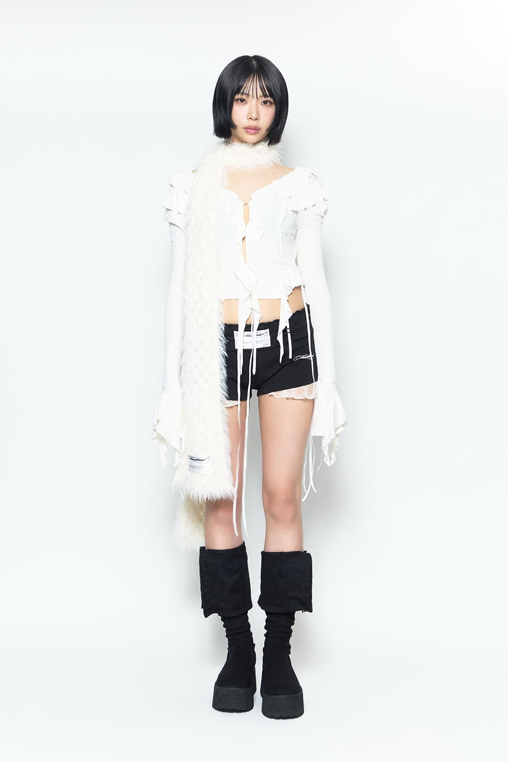 S fuzzy scarf