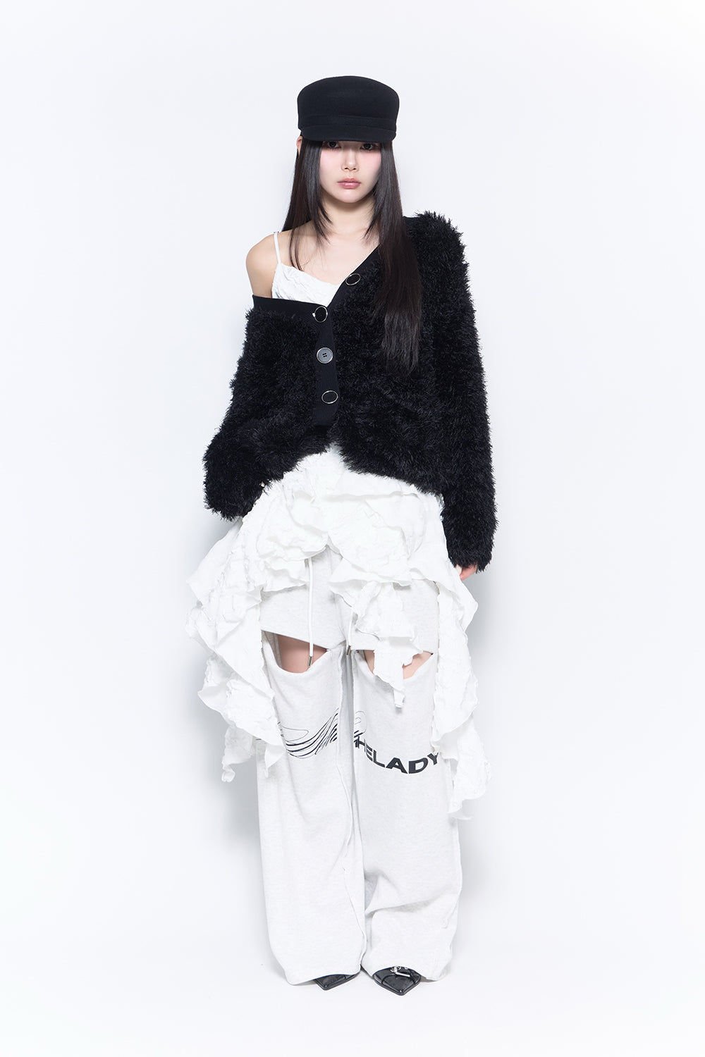 THEREDTHREAD / ザレッドスレッド】logo slit pants