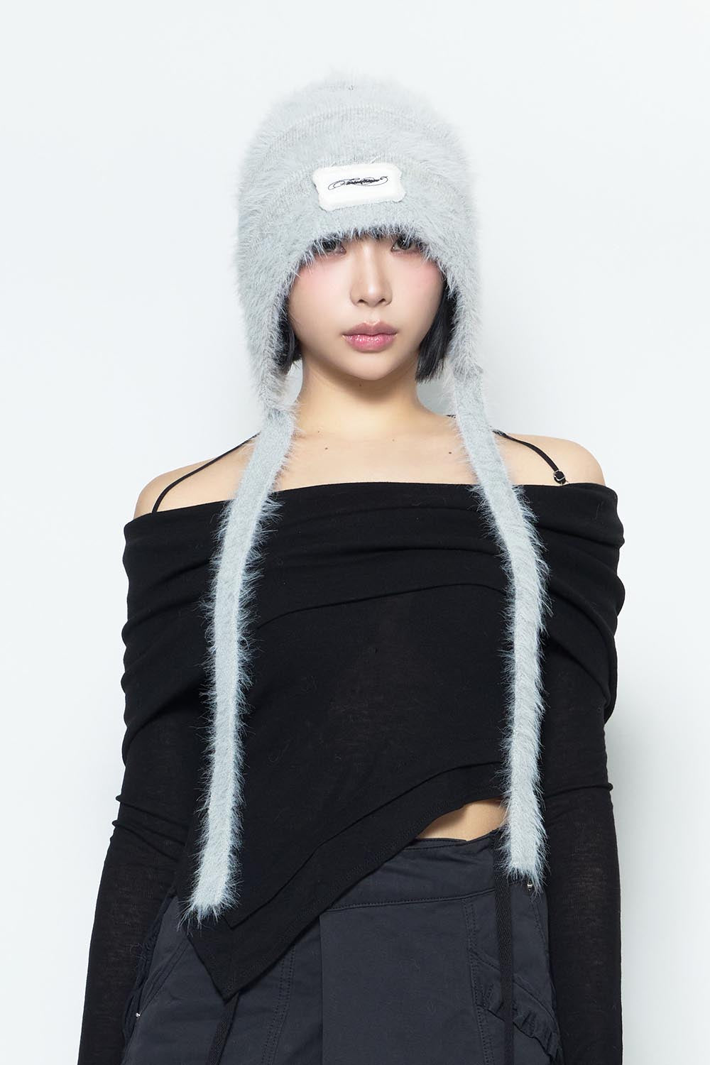 S fuzzy knit beanie