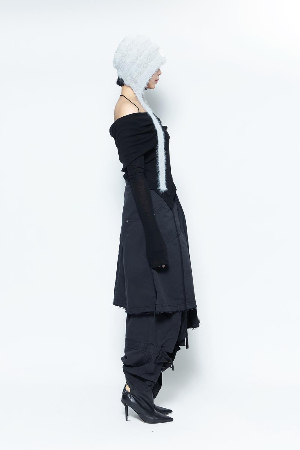 S double knee fray skirt