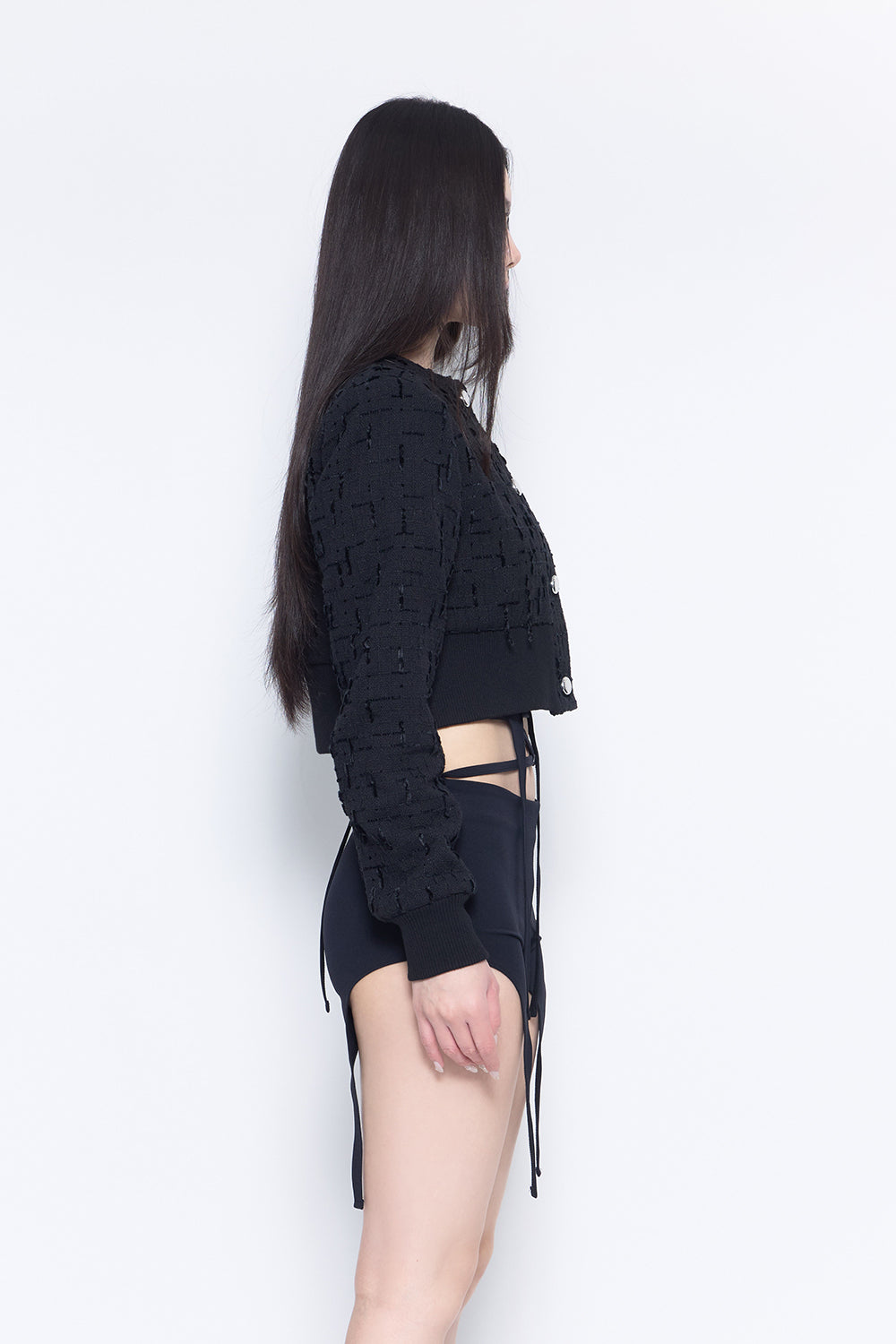 OUTER – THEREDTHREAD