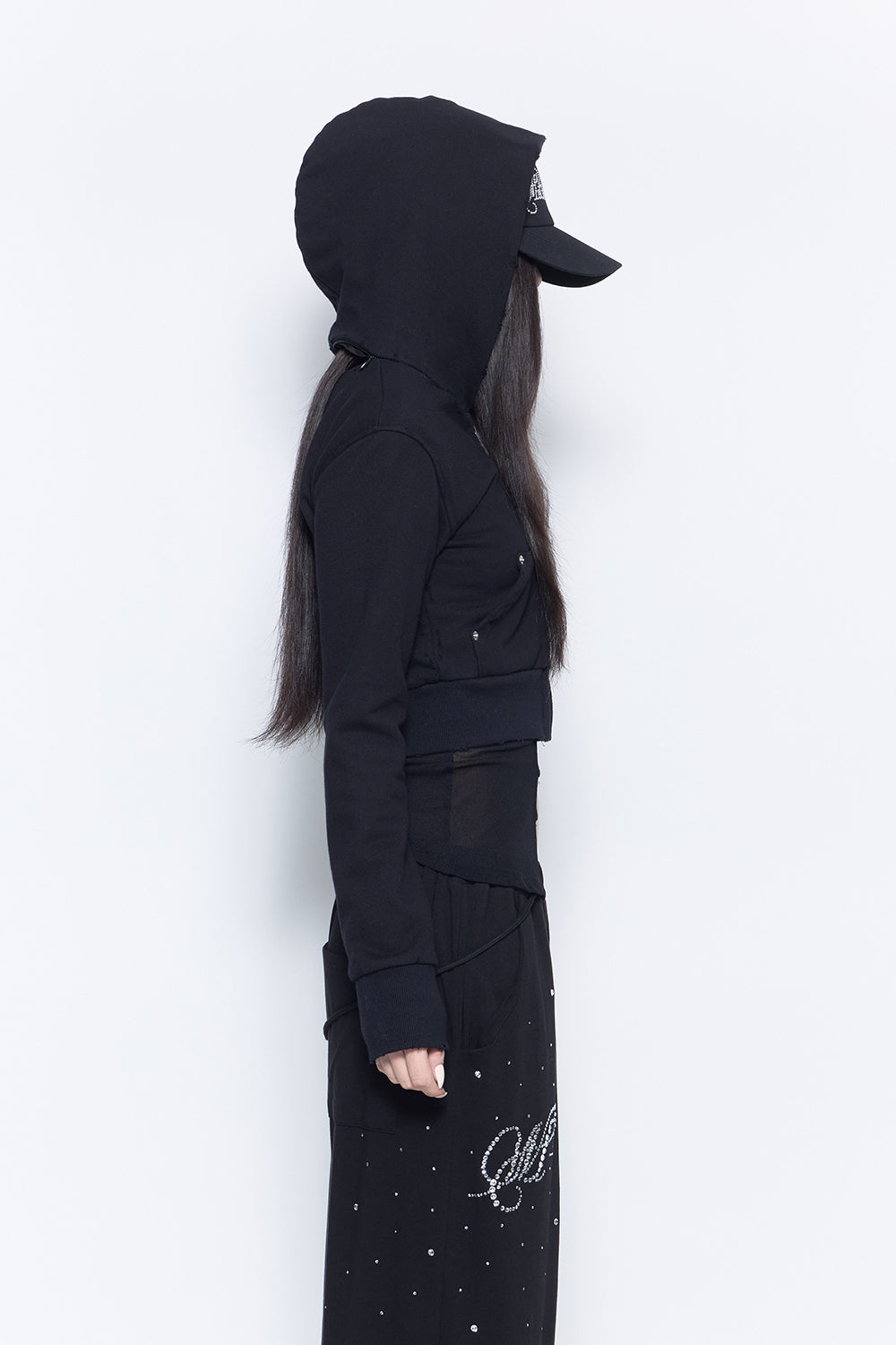 THEREDTHREAD / ザレッドスレッド】S zipup hoodie cropped