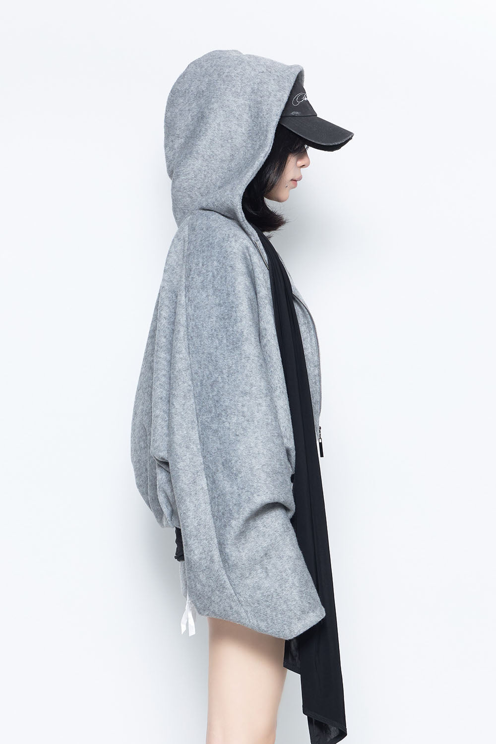 OUTER – THEREDTHREAD