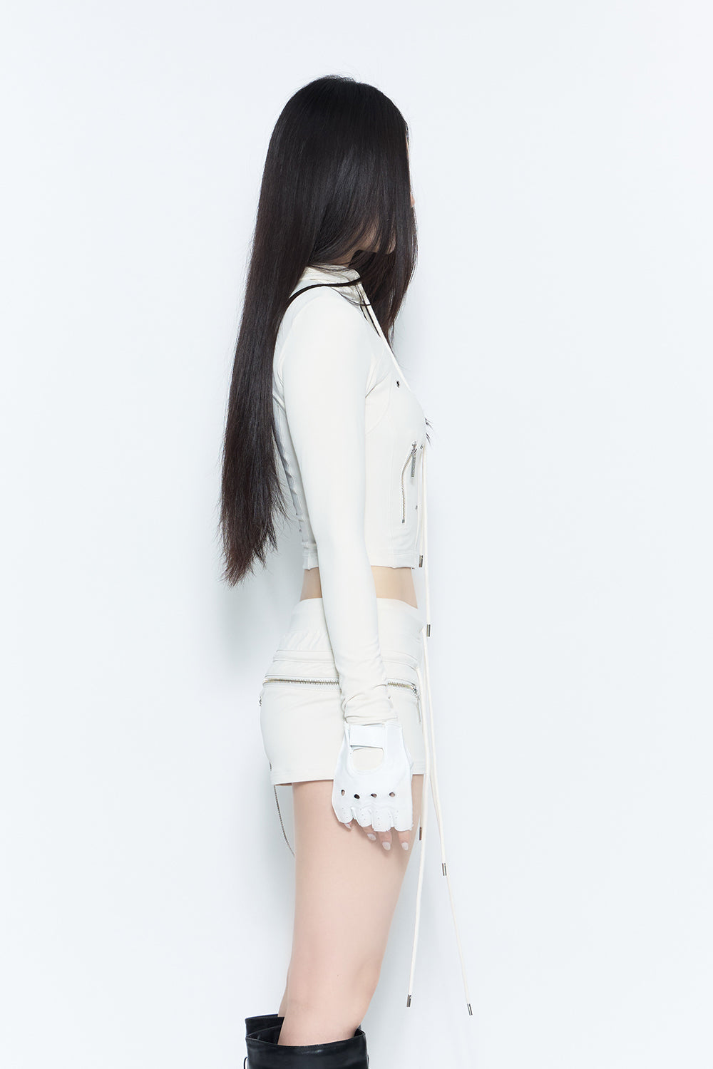 THEREDTHREAD】eyelet zip fit hoodie THEREDTHREAD】eyelet zip fit hoodie