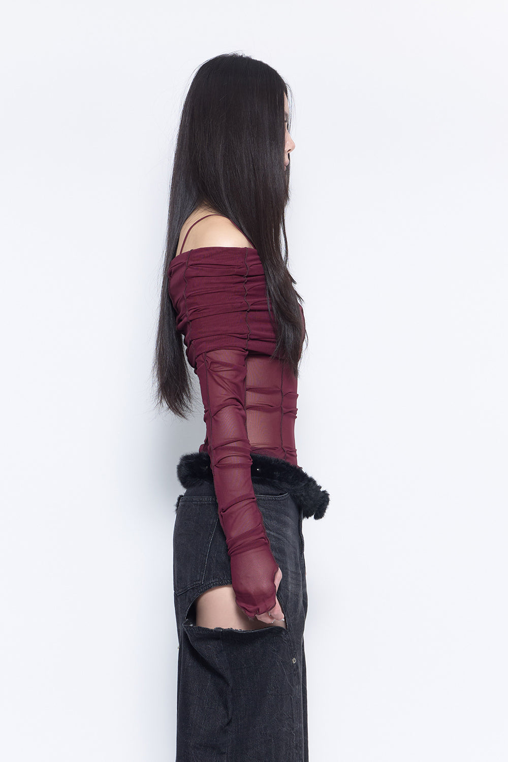 THEREDTHREAD / ザレッドスレッド】S offshoulder tops petal