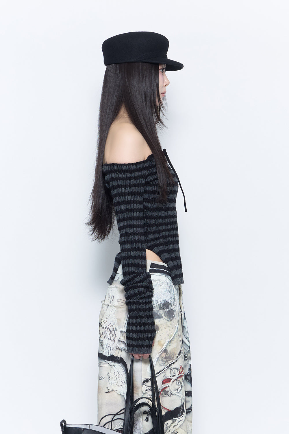 THEREDTHREAD / ザレッドスレッド】slit offshoulder knit